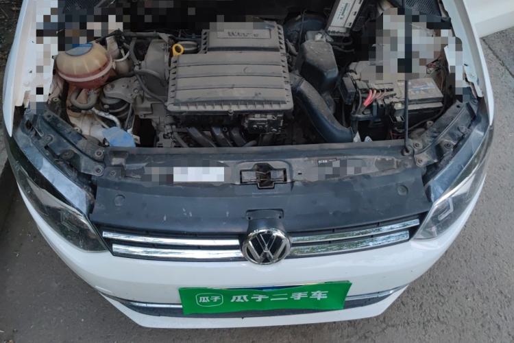 Used Volkswagen Polo 2014 1.4L Manual Fashion Edition Engine Bay