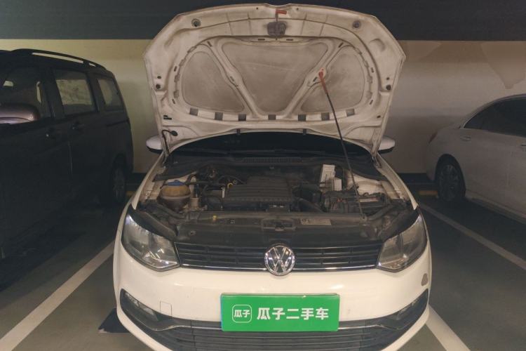 Used Volkswagen Polo 2014 1.6L Automatic Comfort Edition Engine Bay