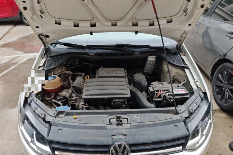 Used Volkswagen Polo 2014 1.4L Manual Comfort Edition Engine Bay