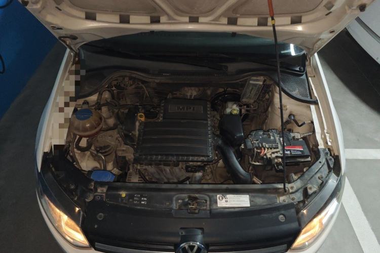 Used Volkswagen Polo 2014 1.6L Manual Comfort Edition Engine Bay