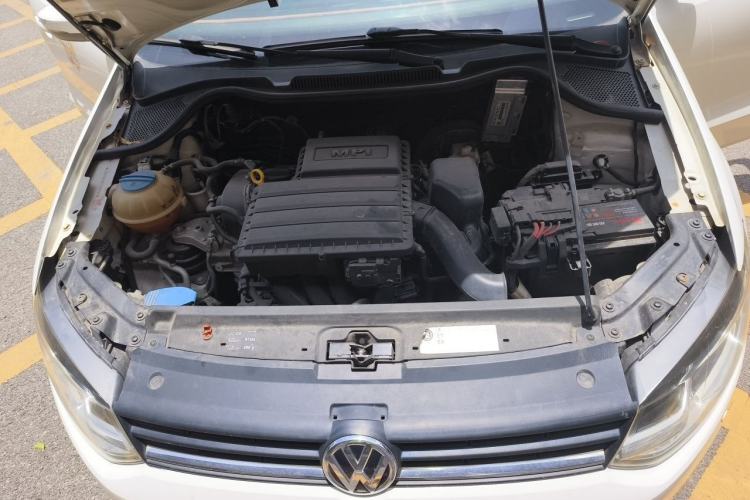 Used Volkswagen Polo 2014 1.4L Automatic Comfort Edition Engine Bay