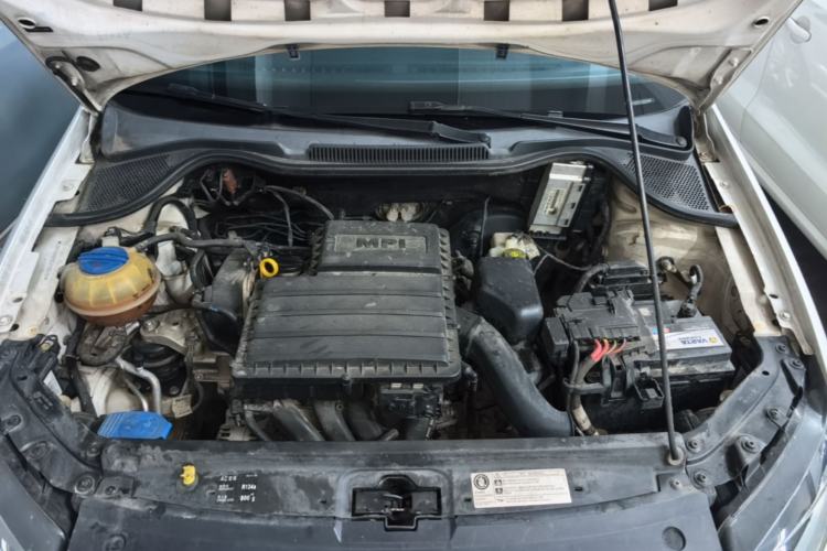 Used Volkswagen Polo 2014 1.6L Automatic Comfort Edition Engine Bay