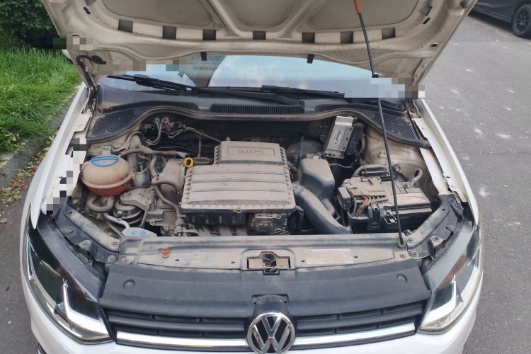 Used Volkswagen Polo 2014 1.4L Automatic Comfort Edition Engine Bay