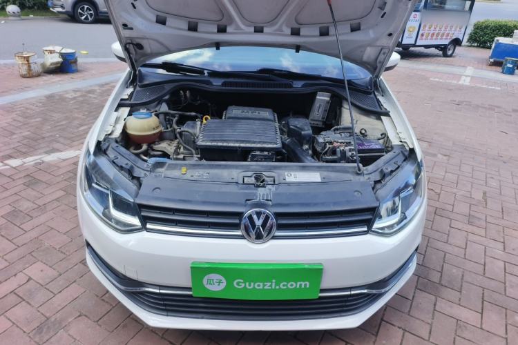 Used Volkswagen Polo 2014 1.4L Automatic Comfort Edition Engine Bay