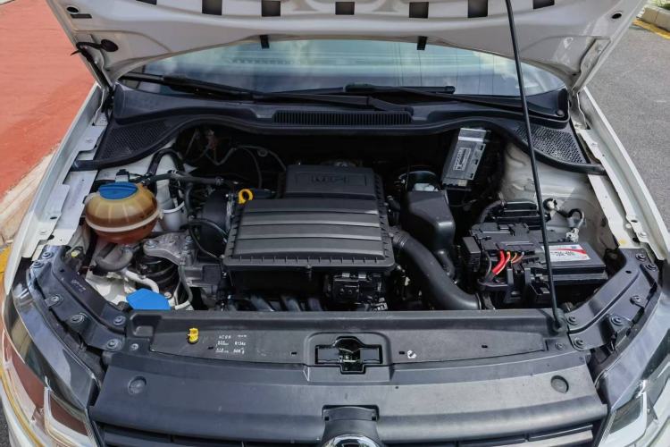 Used Volkswagen Polo 2014 1.4L Automatic Comfort Edition Engine Bay