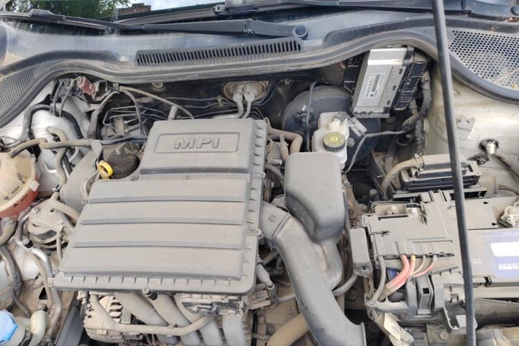 Used Volkswagen Polo 2014 1.4L Automatic Comfort Edition Engine Bay