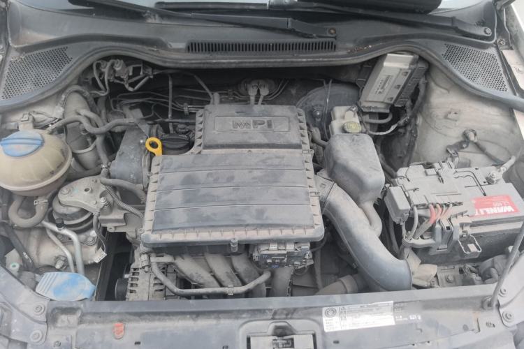 Used Volkswagen Polo 2014 1.4L Manual Fashion Edition Engine Bay