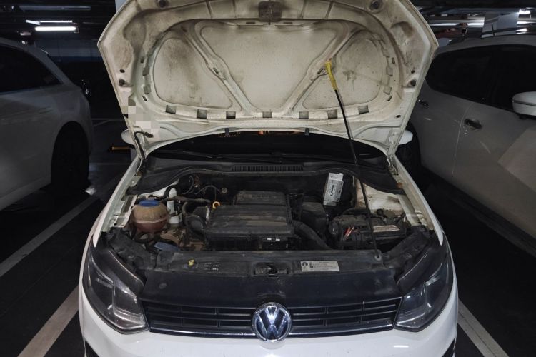 Used Volkswagen Polo 2014 1.4L Automatic Comfort Edition Engine Bay