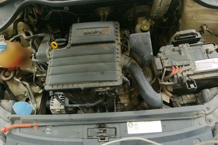 Used Volkswagen Polo 2014 1.6L Automatic 30th Anniversary Edition Engine Bay