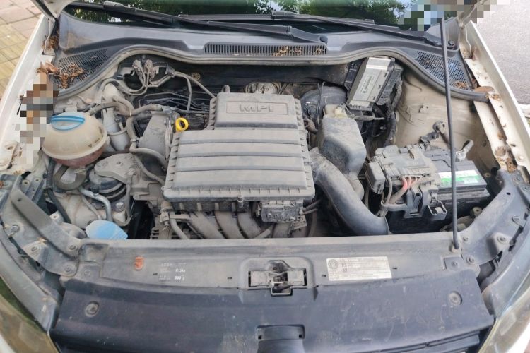 Used Volkswagen Polo 2014 1.4L Manual Fashion Edition Engine Bay