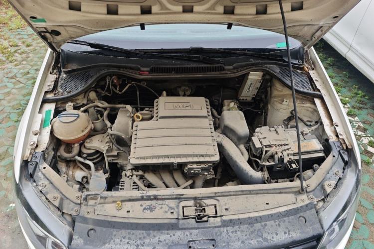 Used Volkswagen Polo 2014 1.4L Manual Fashion Edition Engine Bay