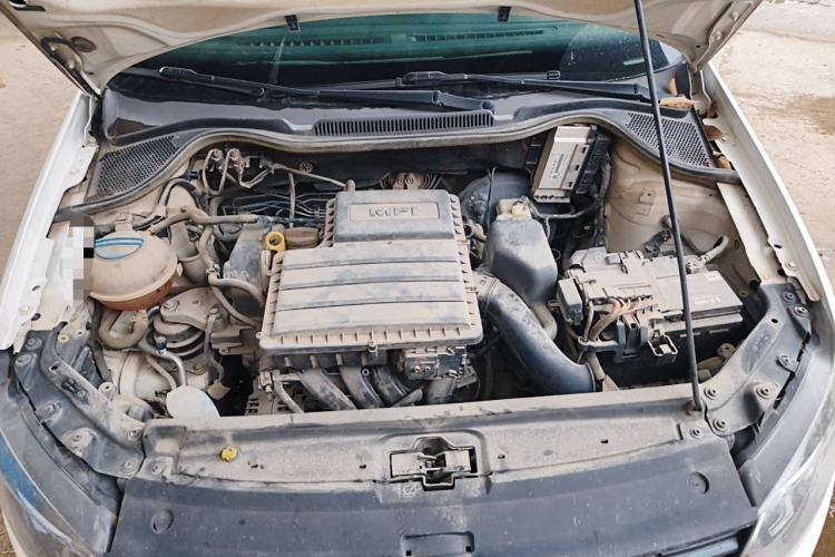 Used Volkswagen Polo 2014 1.4L Manual Fashion Edition Engine Bay