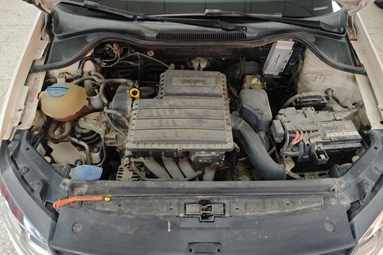 Used Volkswagen Polo 2014 1.6L Automatic Comfort Edition Engine Bay
