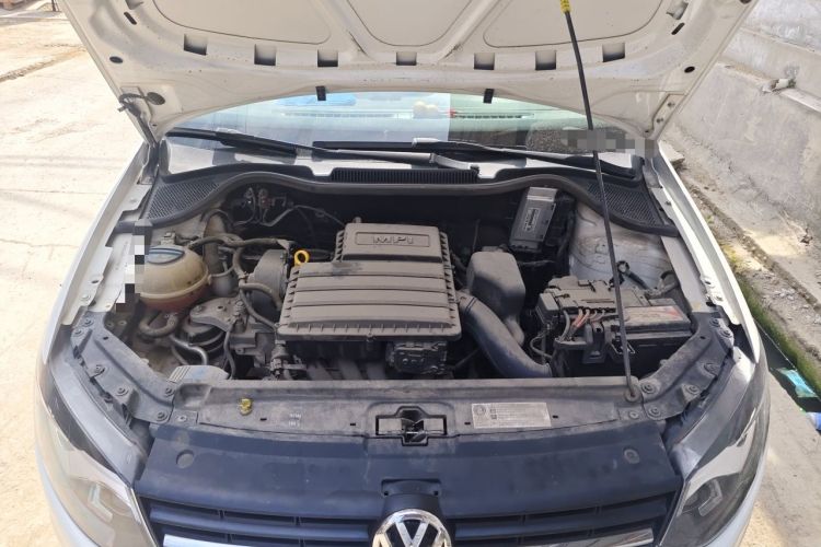 Used Volkswagen Polo 2014 1.4L Manual Fashion Edition Engine Bay