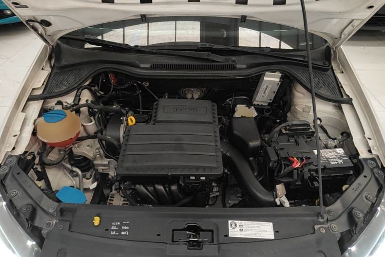 Used Volkswagen Polo 2014 1.4L Automatic Comfort Edition Engine Bay