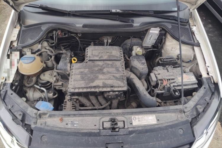 Used Volkswagen Polo 2014 1.6L Automatic Comfort Edition Engine Bay