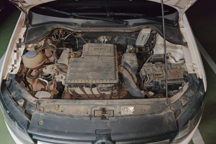 Used Volkswagen Polo 2014 1.6L Automatic Comfort Edition Engine Bay