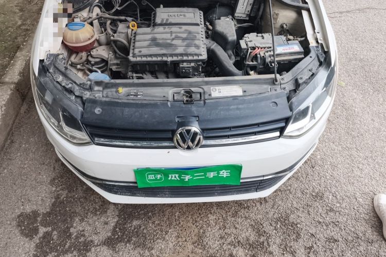 Used Volkswagen Polo 2014 1.4L Manual Fashion Edition Engine Bay