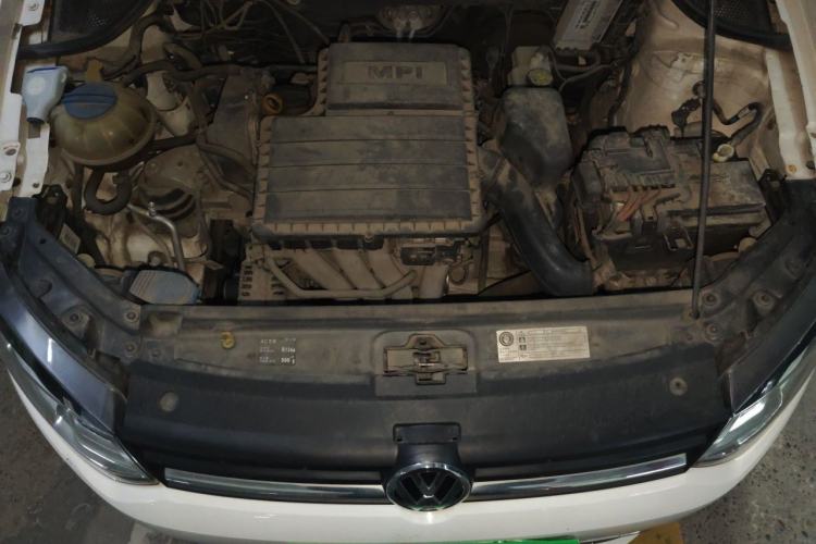 Used Volkswagen Polo 2014 1.6L Manual Comfort Edition Engine Bay