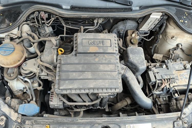 Used Volkswagen Polo 2014 1.4L Manual Fashion Edition Engine Bay