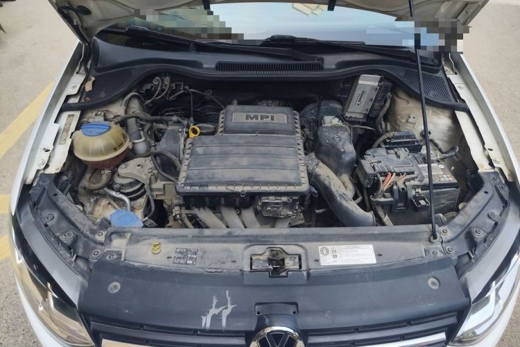 Used Volkswagen Polo 2014 1.6L Automatic Comfort Edition Engine Bay