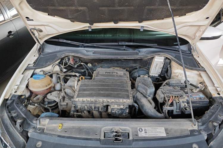 Used Volkswagen Polo 2014 1.4L Automatic Comfort Edition Engine Bay