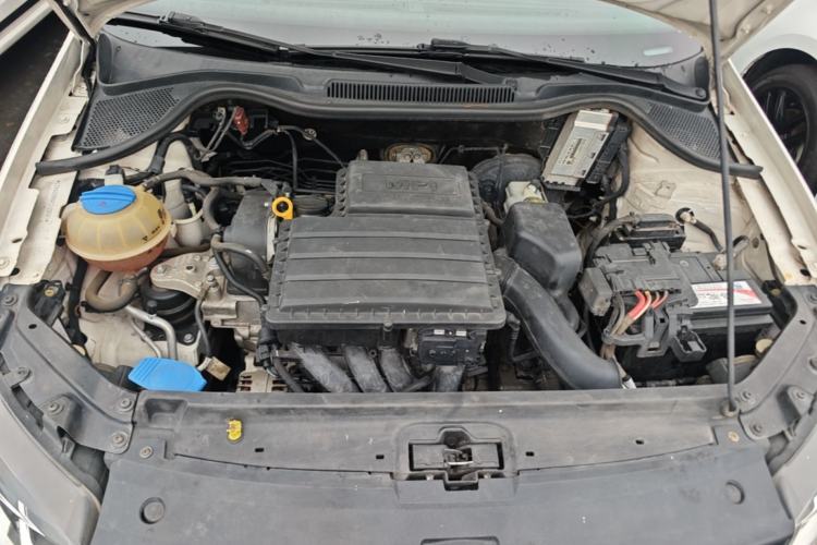 Used Volkswagen Polo 2014 1.6L Automatic Comfort Edition Engine Bay