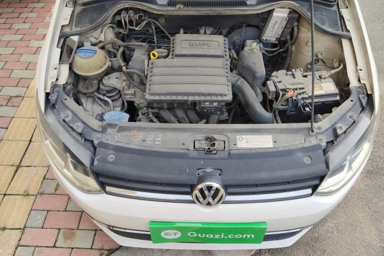 Used Volkswagen Polo 2014 1.4L Manual Comfort Edition Engine Bay