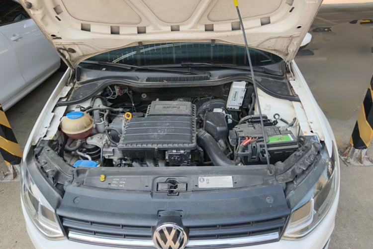 Used Volkswagen Polo 2014 1.4L Automatic Comfort Edition Engine Bay