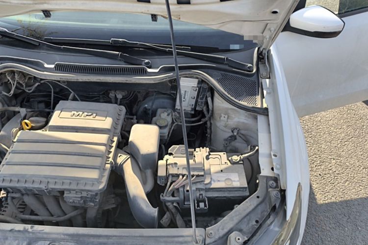 Used Volkswagen Polo 2014 1.4L Manual Fashion Edition Engine Bay Left