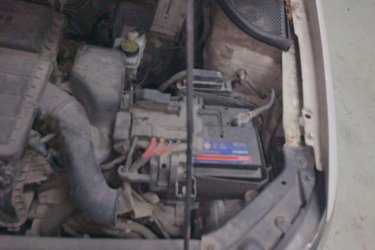 Used Volkswagen Polo 2014 1.6L Automatic Comfort Edition Engine Bay Left