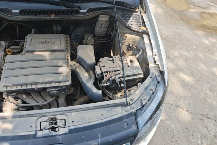 Used Volkswagen Polo 2014 1.4L Manual Fashion Edition Engine Bay Left