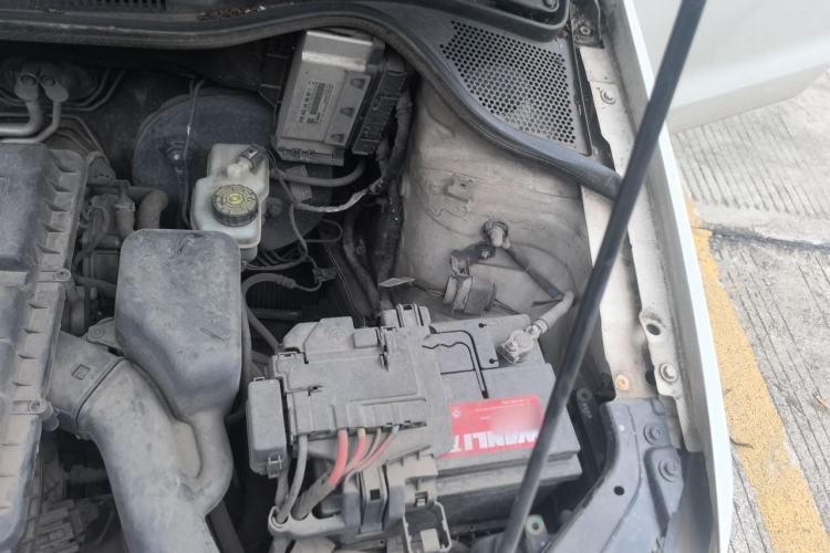 Used Volkswagen Polo 2014 1.4L Manual Fashion Edition Engine Bay Left