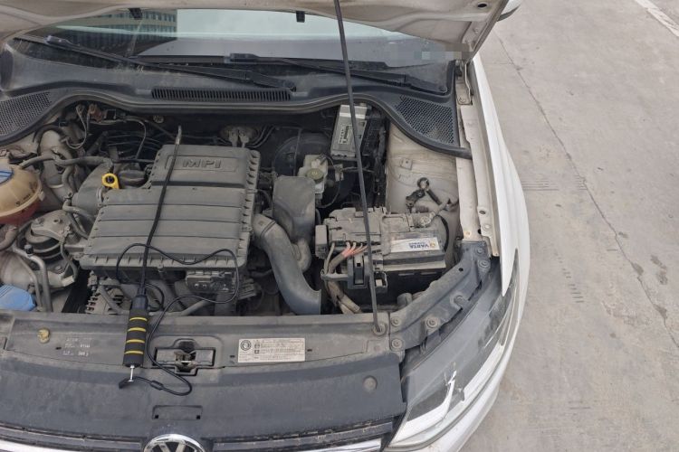 Used Volkswagen Polo 2014 1.4L Manual Comfort Edition Engine Bay Left