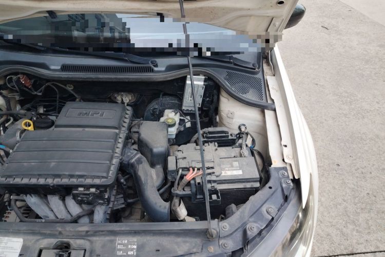 Used Volkswagen Polo 2014 1.6L Automatic 30th Anniversary Edition Engine Bay Left