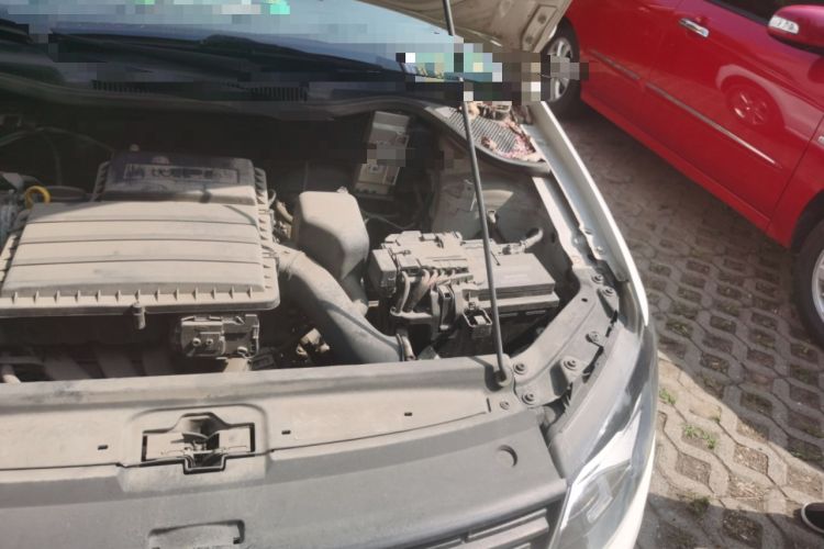 Used Volkswagen Polo 2014 1.4L Manual Fashion Edition Engine Bay Left