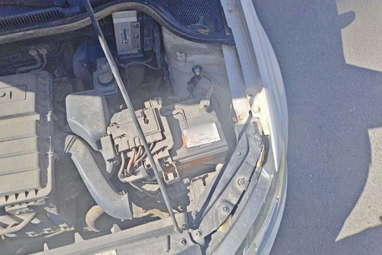 Used Volkswagen Polo 2014 1.4L Manual Comfort Edition Engine Bay Left