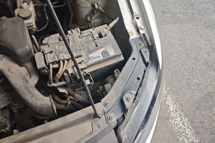 Used Volkswagen Polo 2014 1.4L Manual Fashion Edition Engine Bay Left