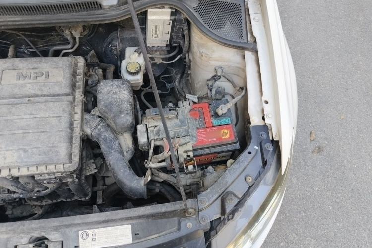 Used Volkswagen Polo 2014 1.4L Manual Comfort Edition Engine Bay Left