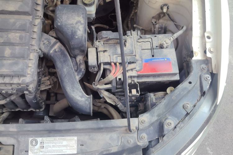 Used Volkswagen Polo 2014 1.4L Manual Comfort Edition Engine Bay Left