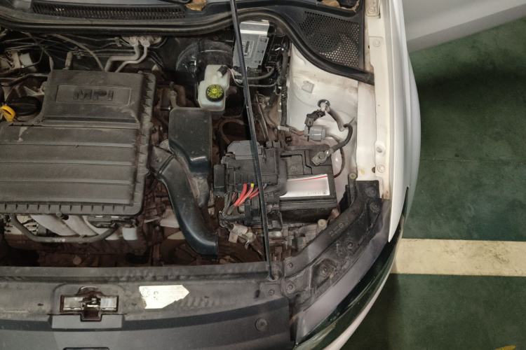 Used Volkswagen Polo 2014 1.4L Manual Fashion Edition Engine Bay Left