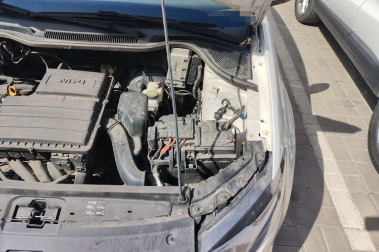 Used Volkswagen Polo 2014 1.4L Manual Fashion Edition Engine Bay Left