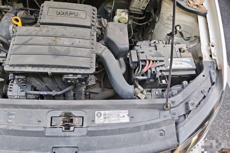 Used Volkswagen Polo 2014 1.4L Manual Fashion Edition Engine Bay Left