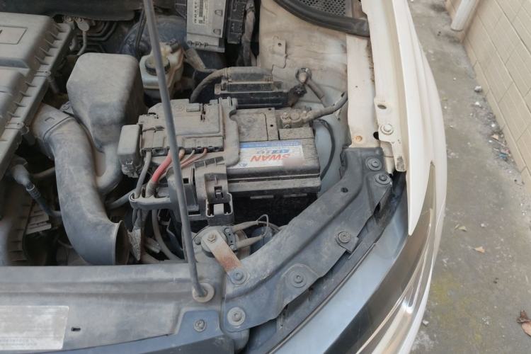 Used Volkswagen Polo 2014 1.6L Automatic Luxury Edition Engine Bay Left