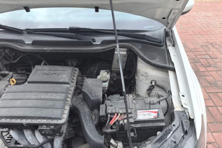 Used Volkswagen Polo 2014 1.4L Manual Fashion Edition Engine Bay Left