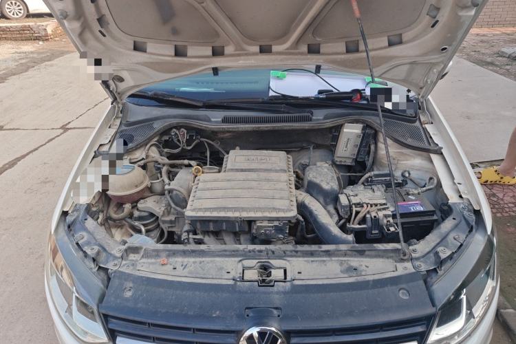 Used Volkswagen Polo 2014 1.4L Automatic Comfort Edition Engine Bay