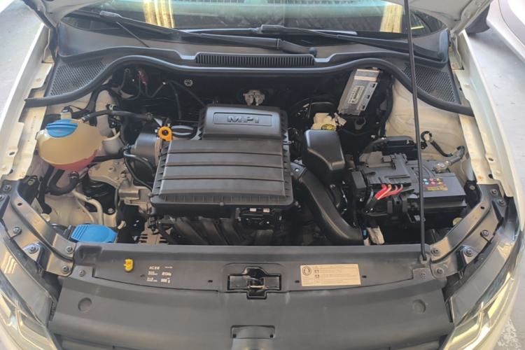 Used Volkswagen Polo 2014 1.6L Automatic Comfort Edition Engine Bay