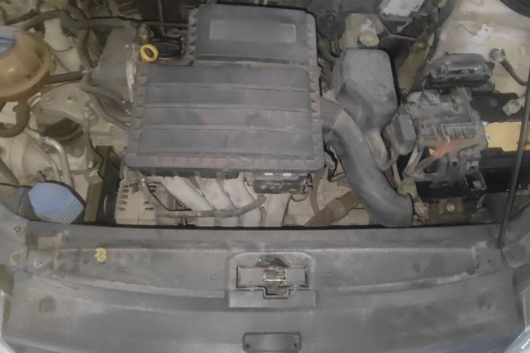 Used Volkswagen Polo 2014 1.6L Automatic Comfort Edition Engine Bay