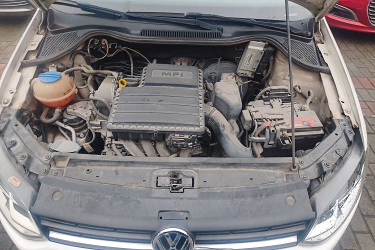 Used Volkswagen Polo 2014 1.6L Automatic Comfort Edition Engine Bay