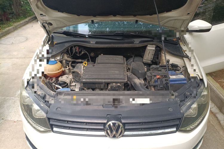 Used Volkswagen Polo 2014 1.6L Automatic Comfort Edition Engine Bay